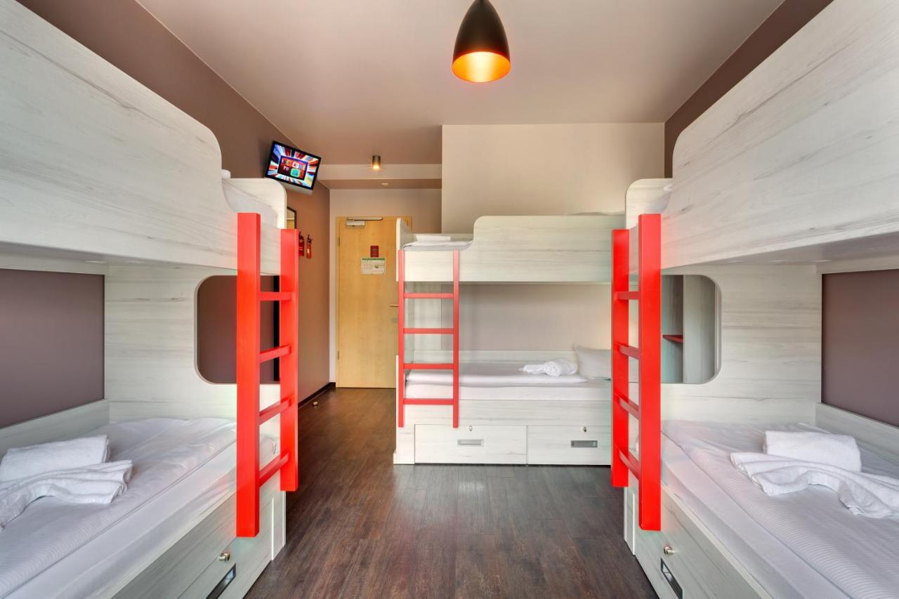 6-Bed Room (Bunk Beds Only),1211778340:JPEG